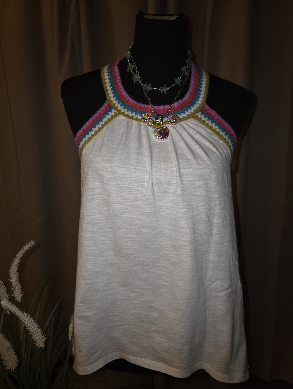 Stylish Halter Crochet Neck Tank Top